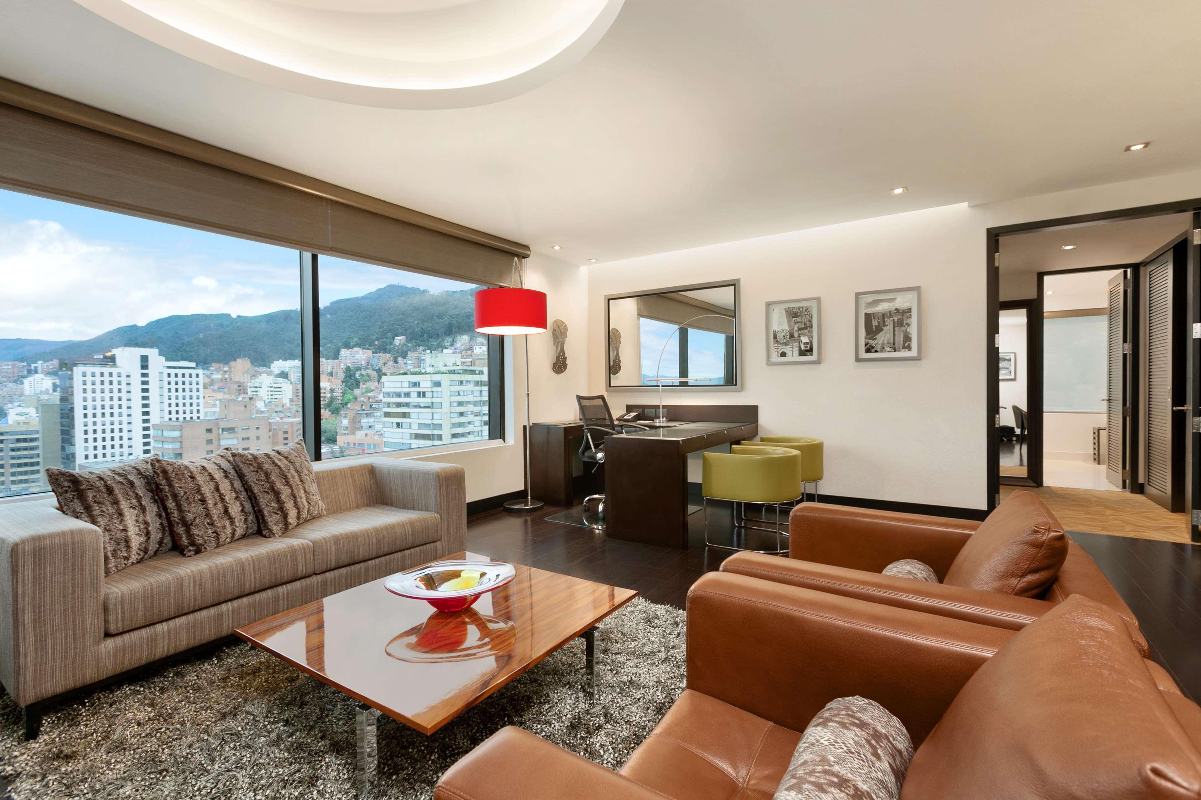 Hilton Bogota Hotell Exteriör bild